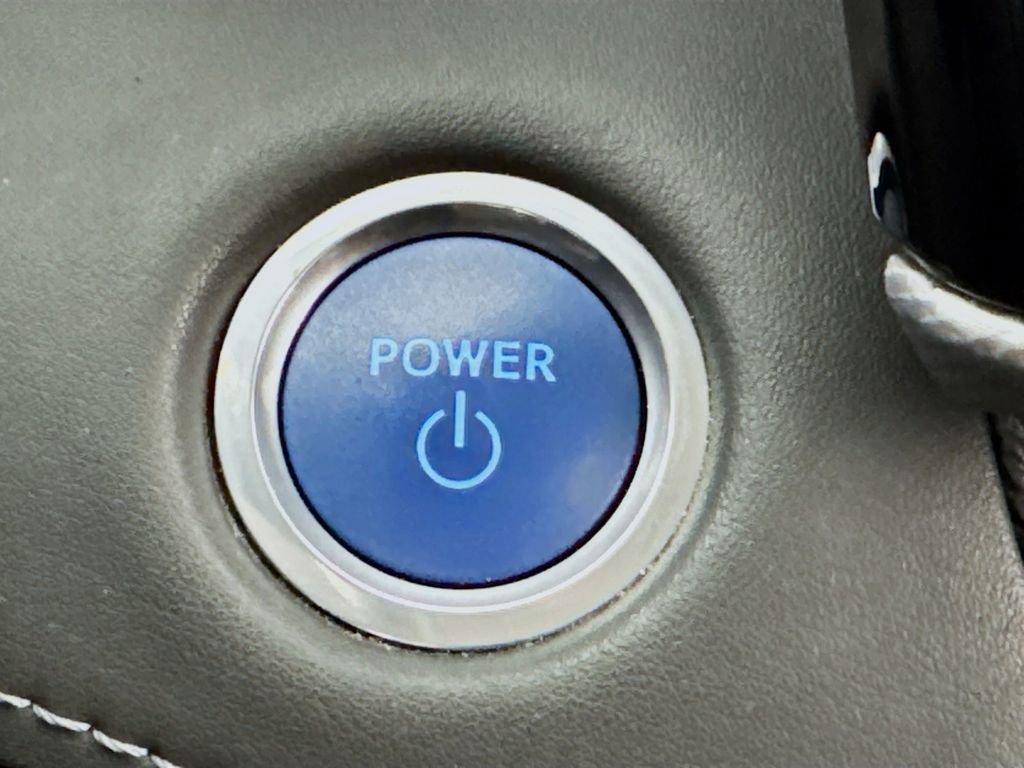 Used 2021 Toyota Highlander Platinum image 34