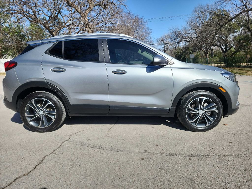 Used 2023 Buick Encore GX Select image 9