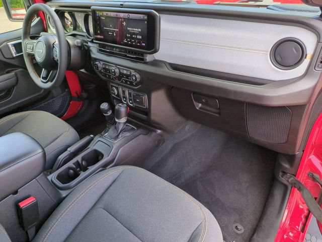 Used 2024 Jeep Wrangler Sport AWD/4WD image 19