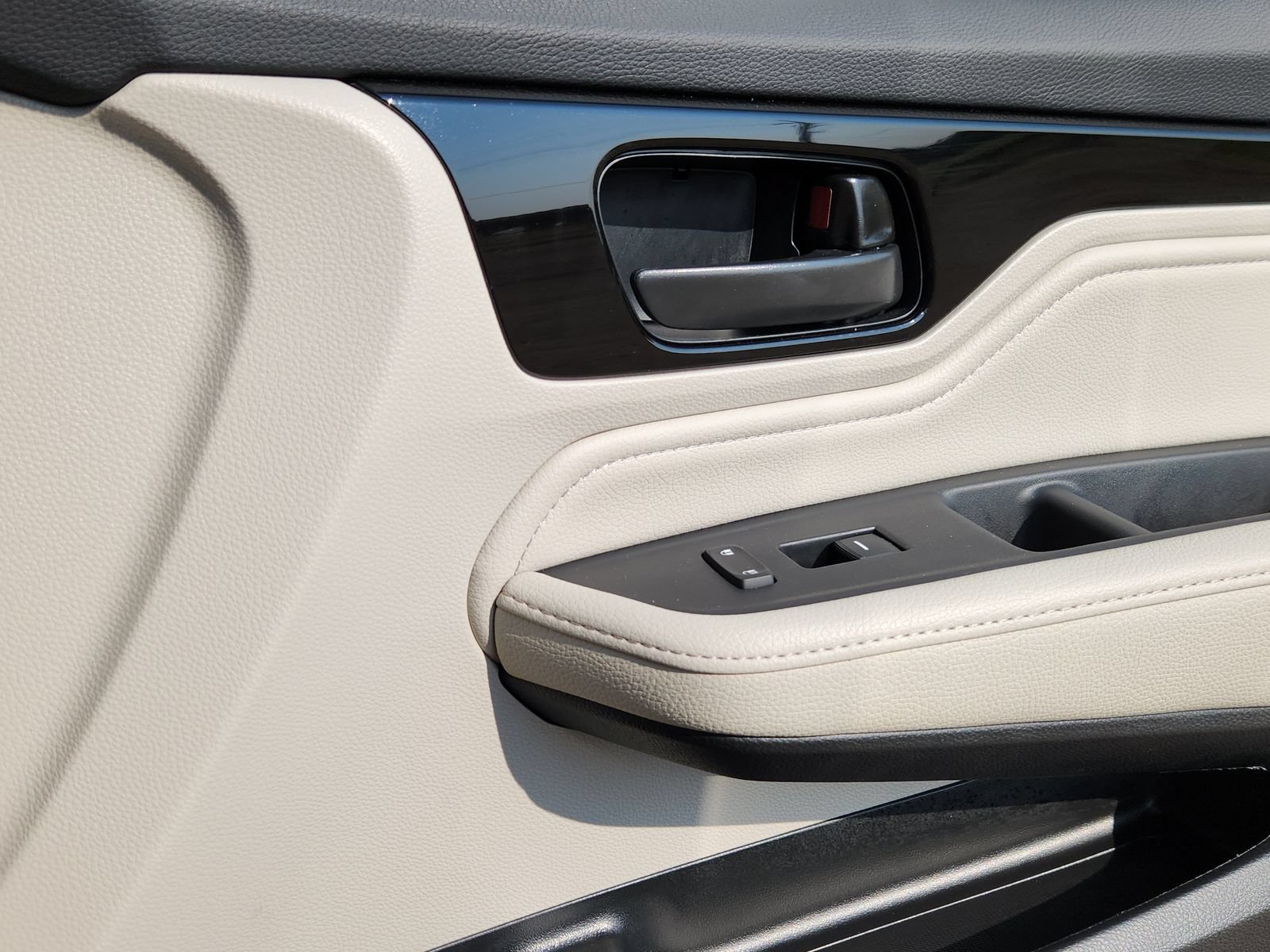 Certified 2025 Honda Odyssey Touring image 18