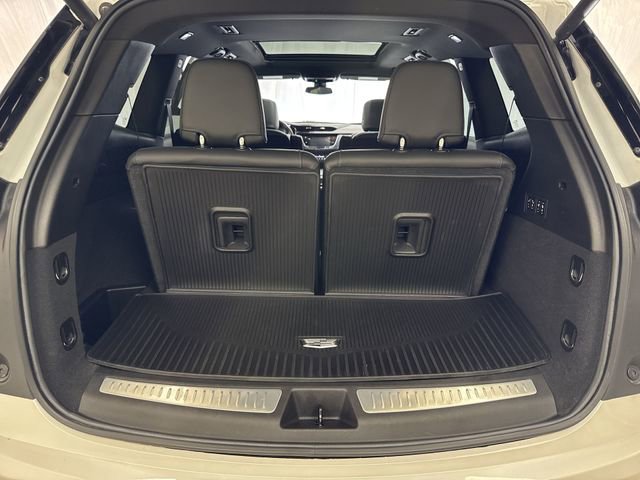 Used 2023 Cadillac XT6 Premium Luxury w/ LPO, Floor Liner Package FWD image 27