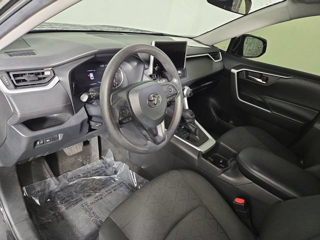 Used 2023 Toyota RAV4 XLE AWD/4WD image 14