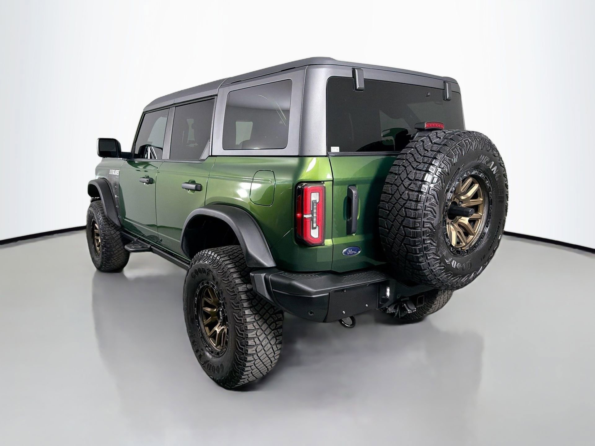 Used 2024 Ford Bronco Everglades image 8