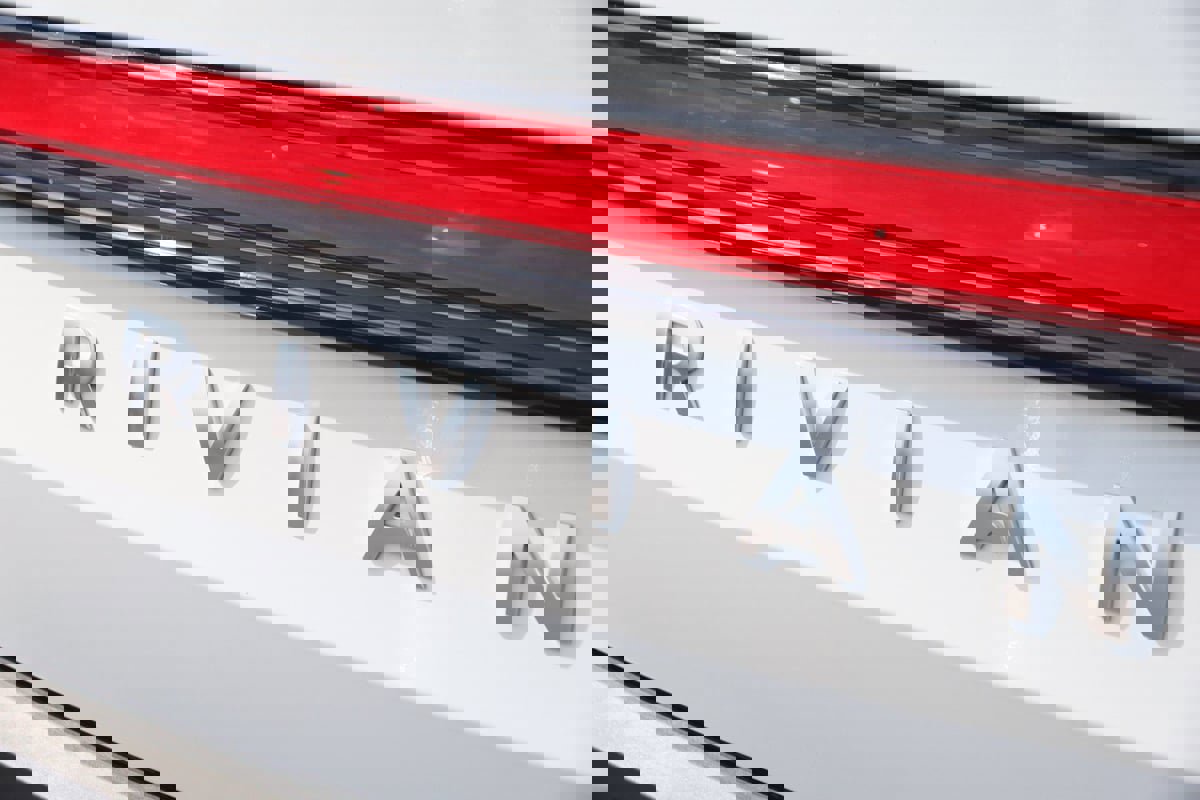 Used 2022 Rivian R1T Adventure image 65