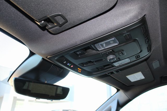 Used 2025 Chevrolet Tahoe Premier image 32