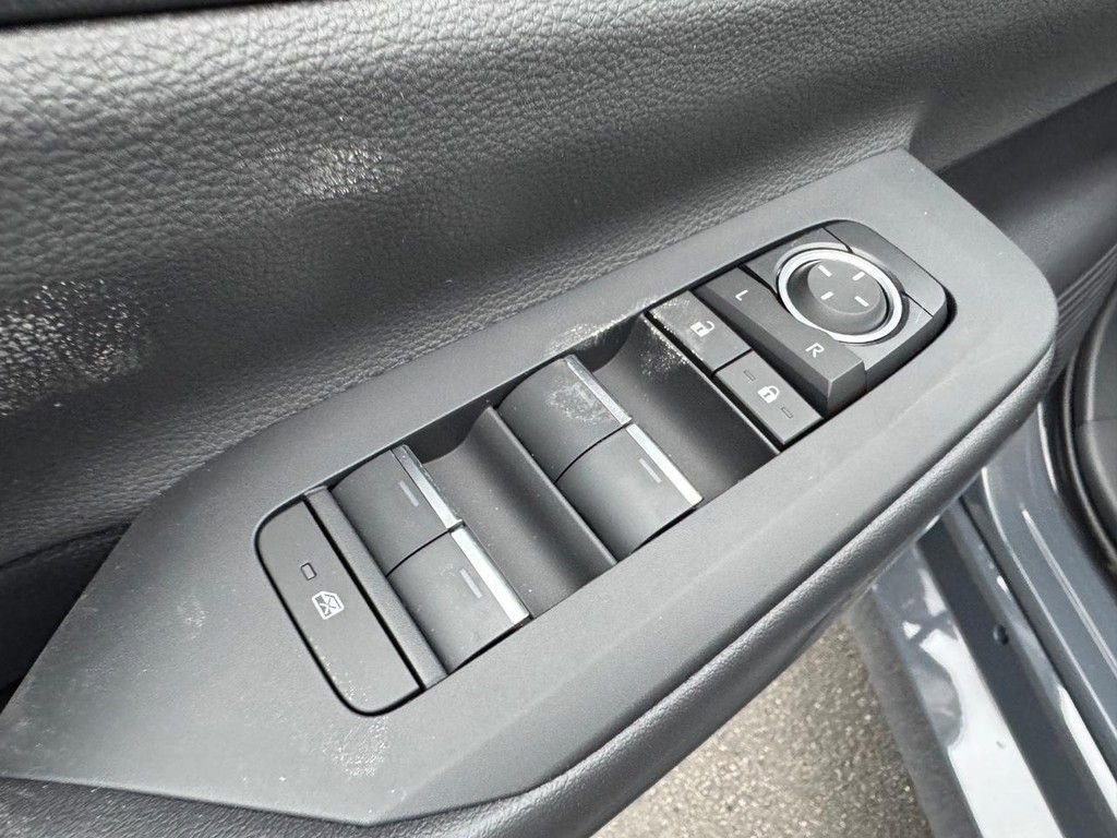 New 2026 Toyota Prius XSE Premium image 11