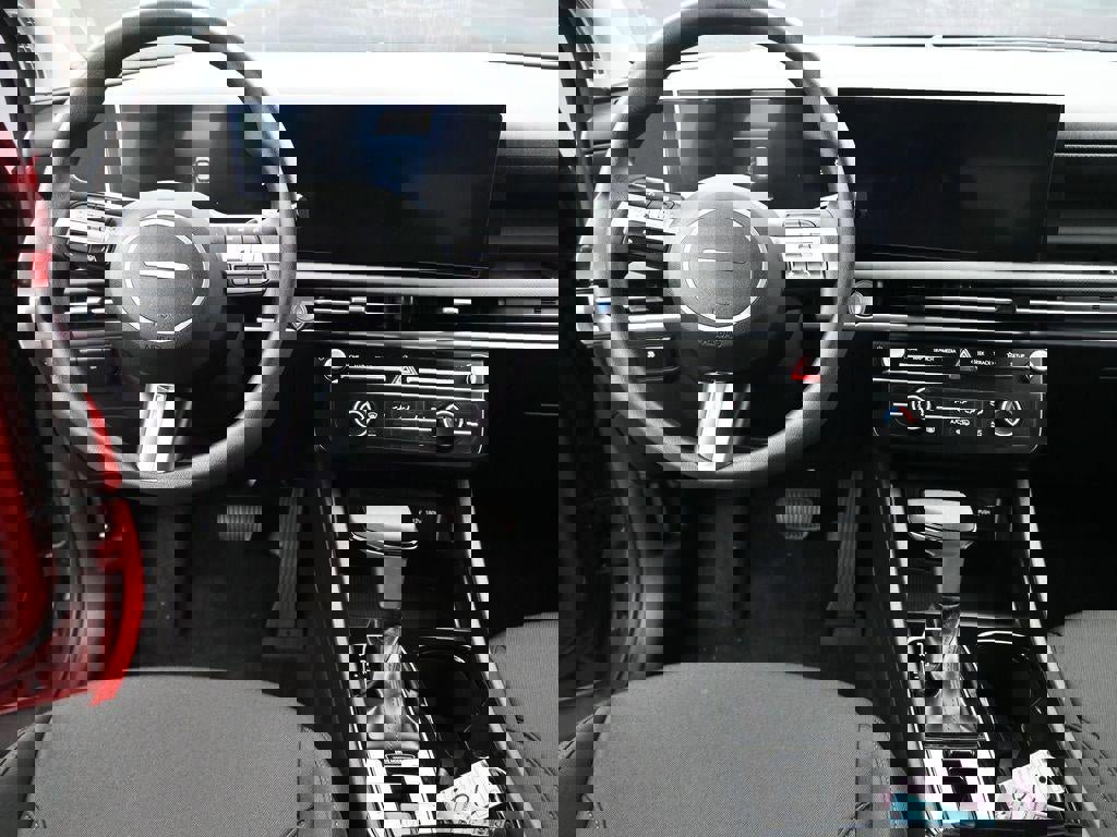 New 2025 Hyundai Tucson SE image 11