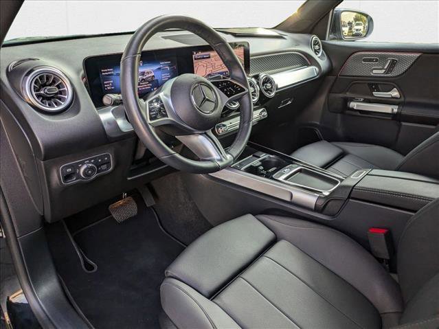 Certified 2025 Mercedes-Benz GLB 250 4MATIC w/ Exclusive Package image 9