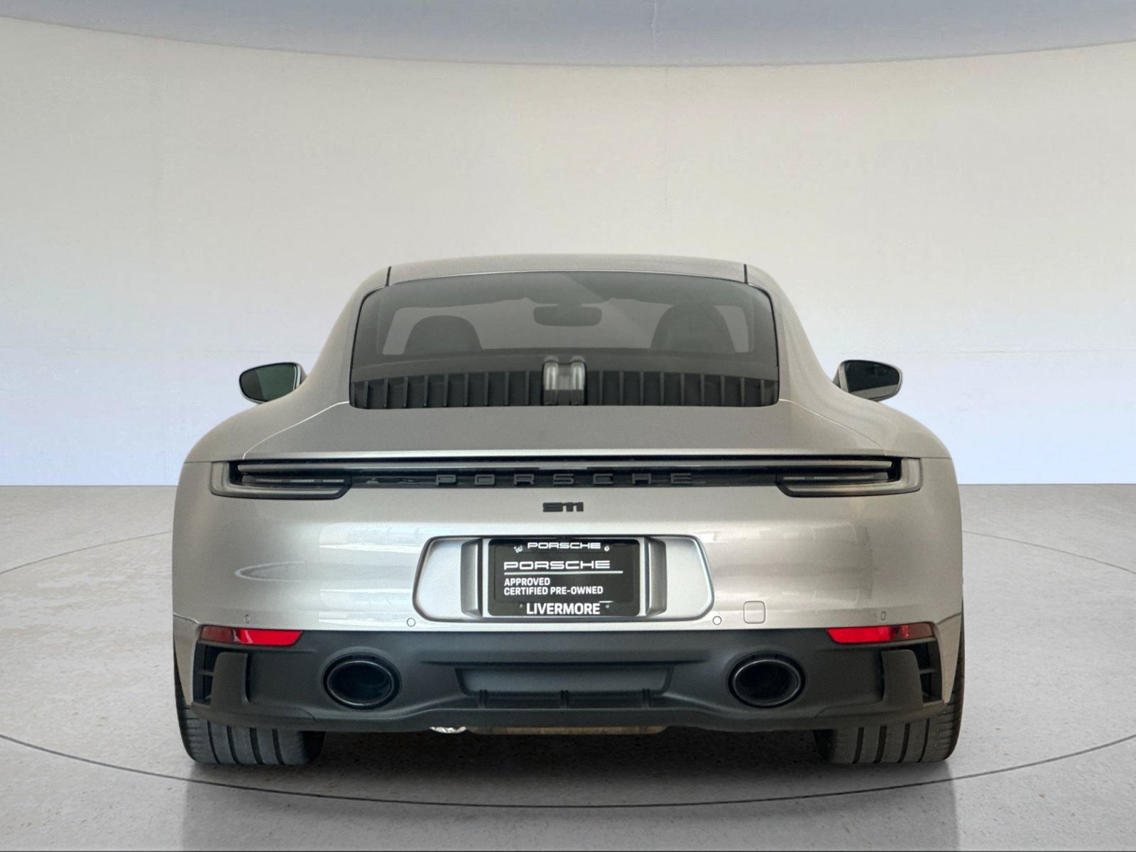 Certified 2024 Porsche 911 Carrera GTS RWD image 6
