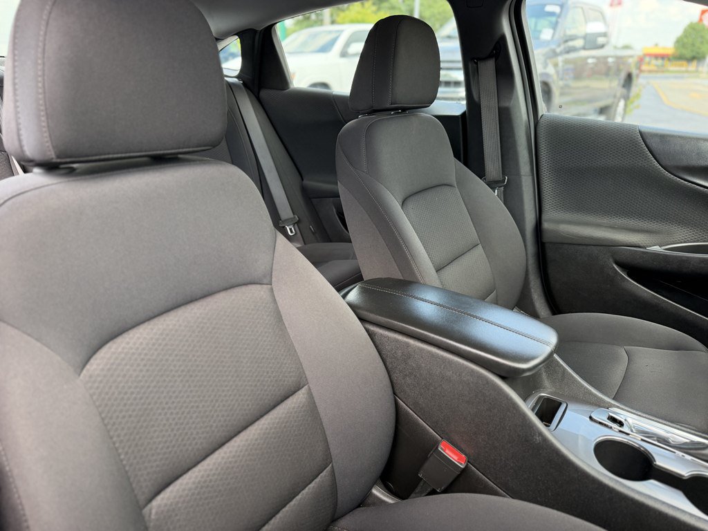 Used 2023 Chevrolet Malibu LT FWD image 12