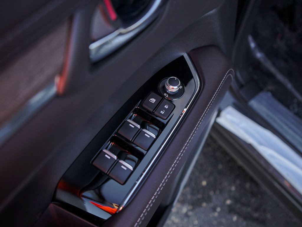 New 2025 MAZDA CX-5 Signature image 19