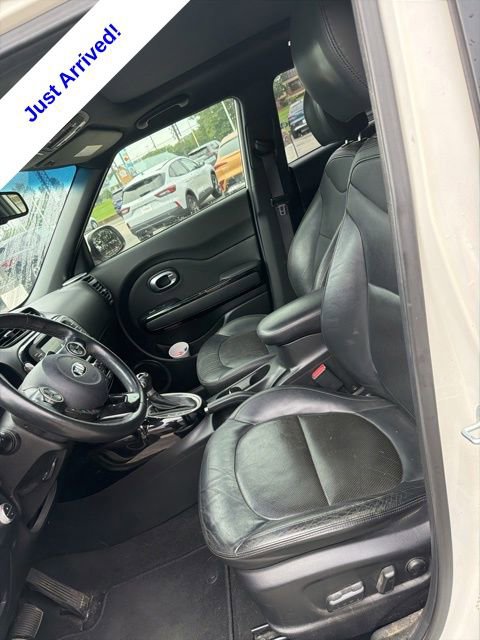 Used 2015 Kia Soul ! w/ Sun & Sound Package FWD image 11
