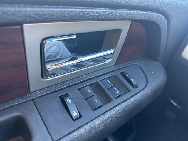 Used 2014 Ford F150 King Ranch w/ King Ranch Luxury Package image 19