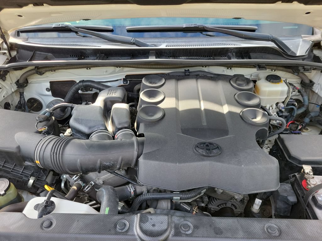 Used 2015 Toyota 4Runner SR5 RWD image 32