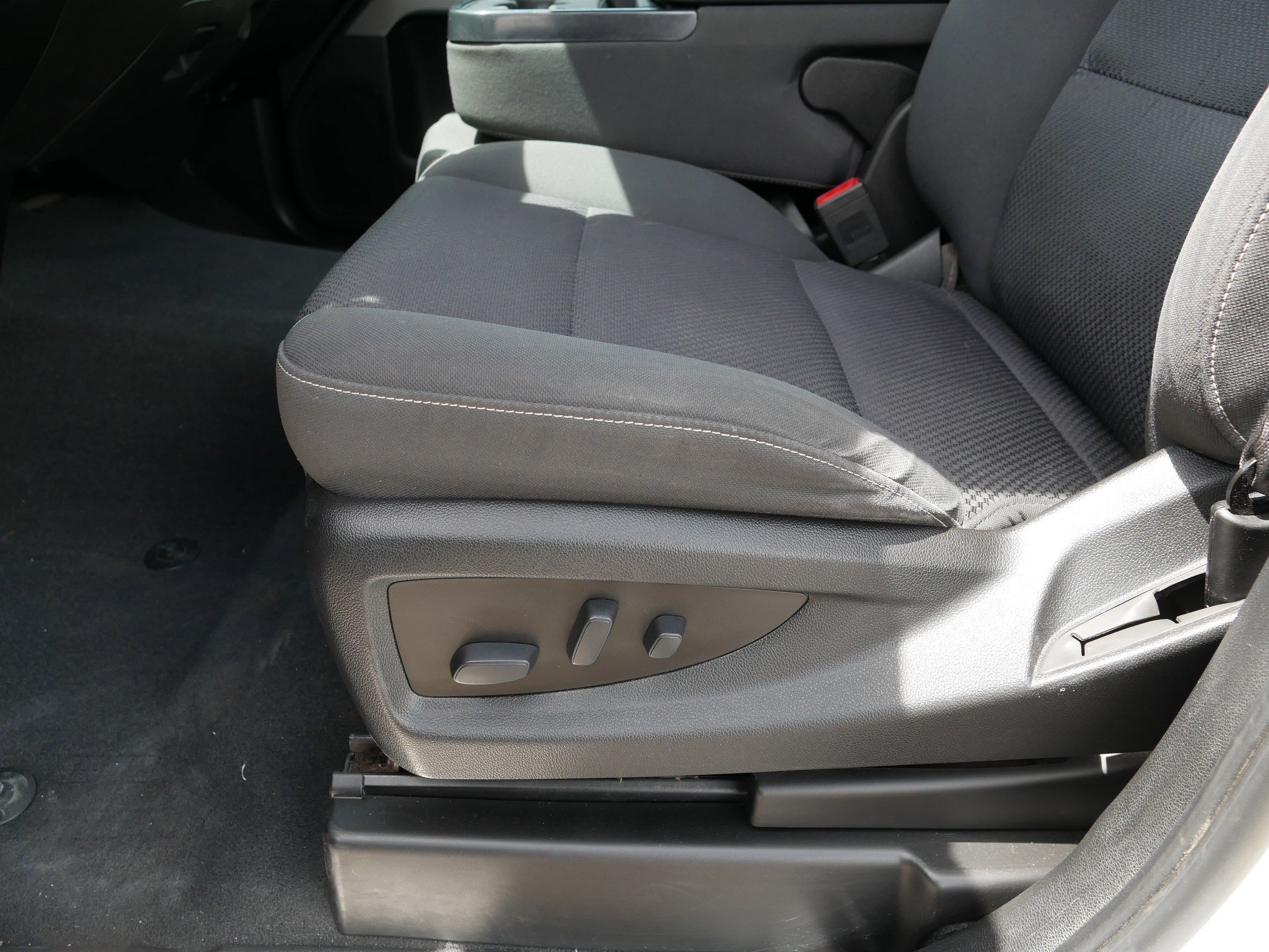 Used 2019 Chevrolet Silverado 1500 LT w/ All Star Edition AWD/4WD image 20