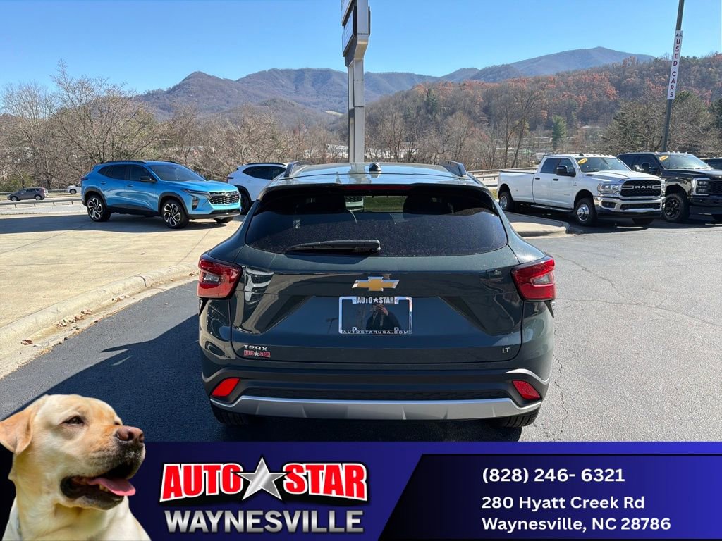 New 2025 Chevrolet Trax LT w/ Driver Confidence Package FWD image 4