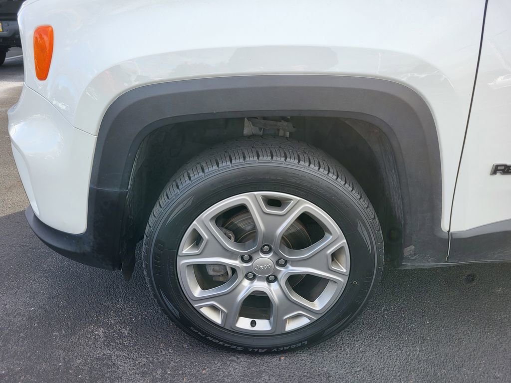 Used 2020 Jeep Renegade Limited image 10
