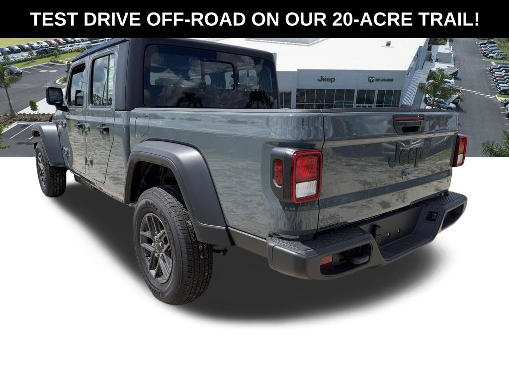 New 2026 Jeep Gladiator Sport AWD/4WD image 5
