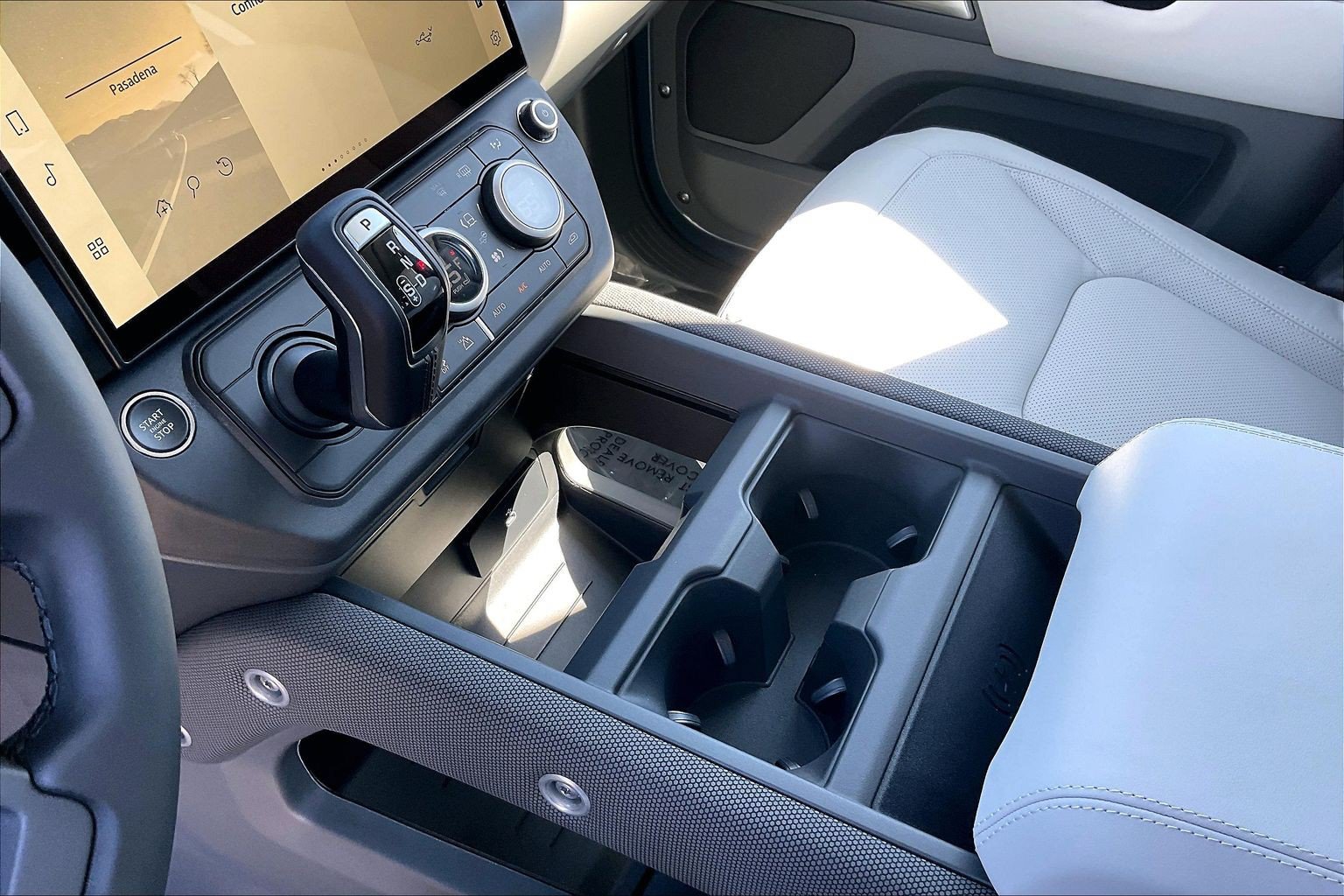 New 2026 Land Rover Defender 110 S AWD/4WD image 13