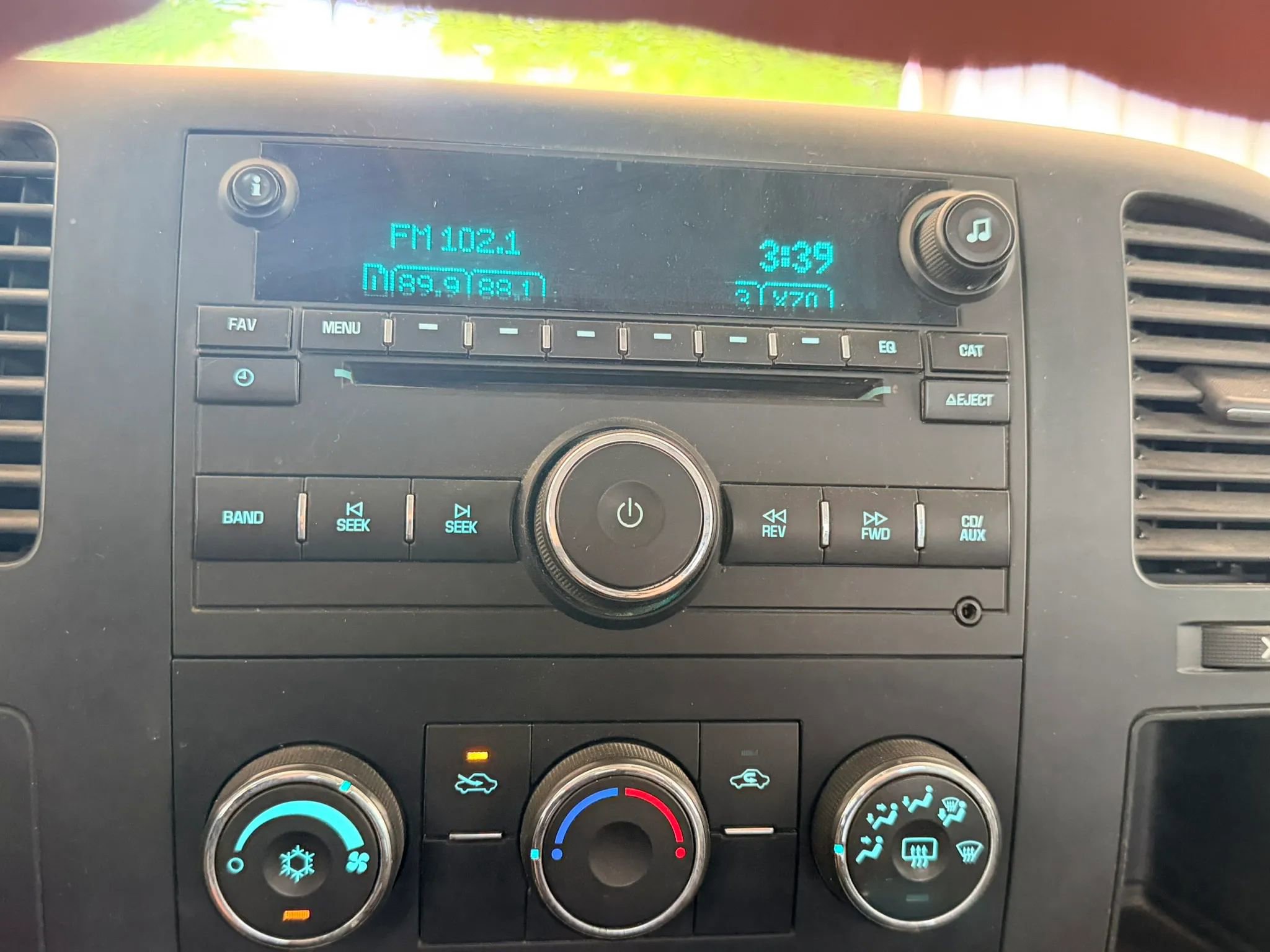 Used 2007 Chevrolet Silverado 3500 LT AWD/4WD image 16