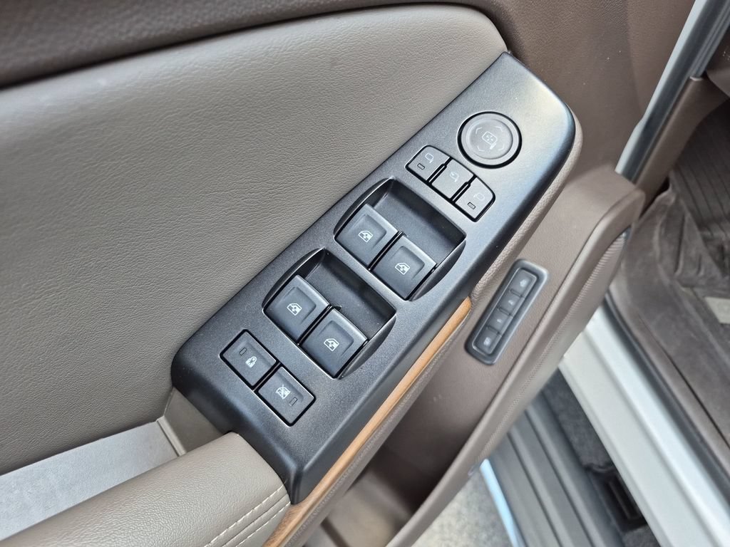 Used 2019 GMC Yukon XL Denali w/ Denali Ultimate Package AWD/4WD image 22