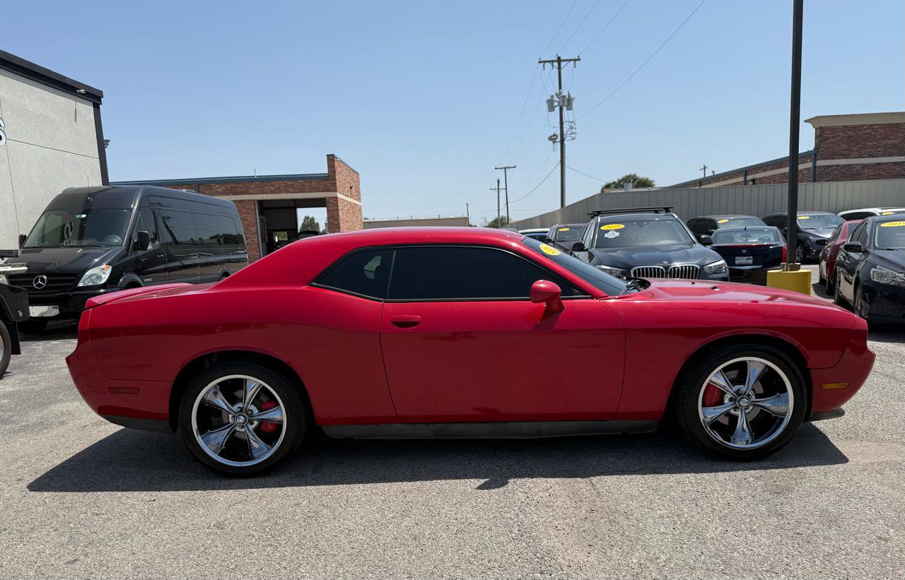 Used 2012 Dodge Challenger R/T Plus RWD image 7