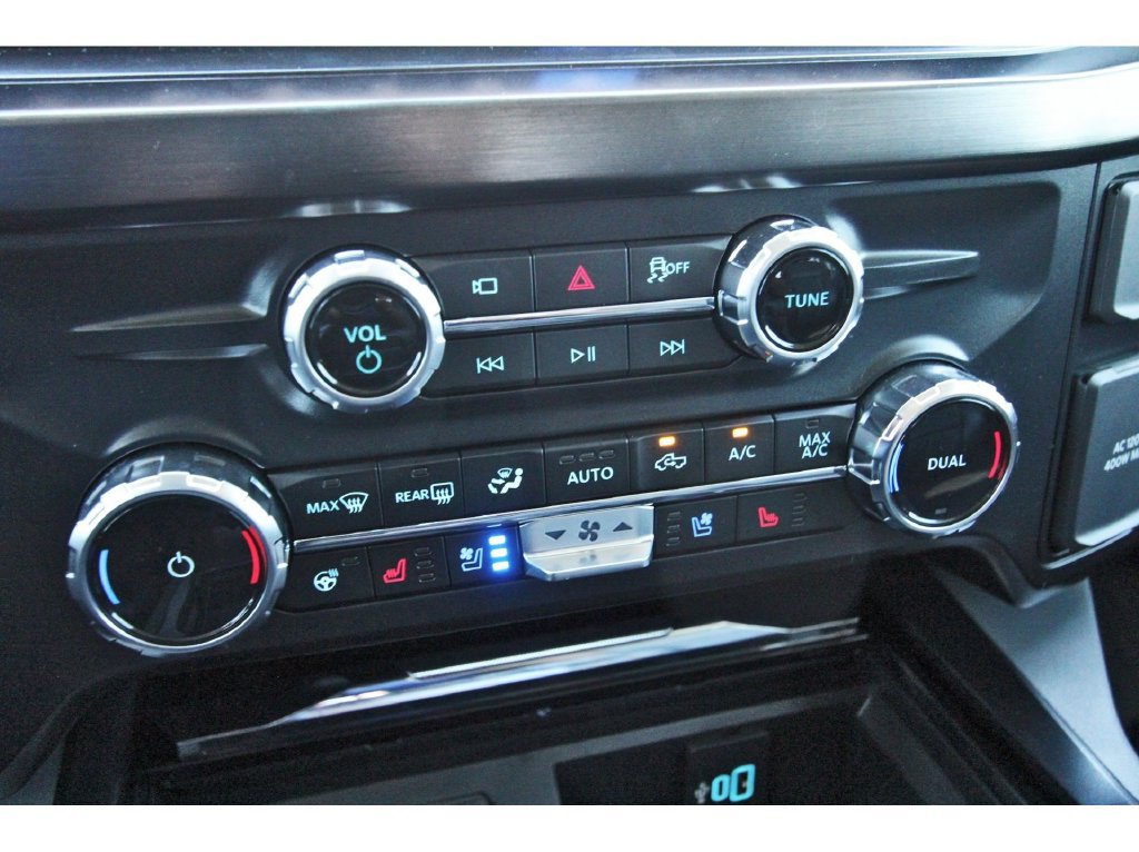 Certified 2026 Ford F250 Lariat w/ Lariat Premium Package AWD/4WD image 29
