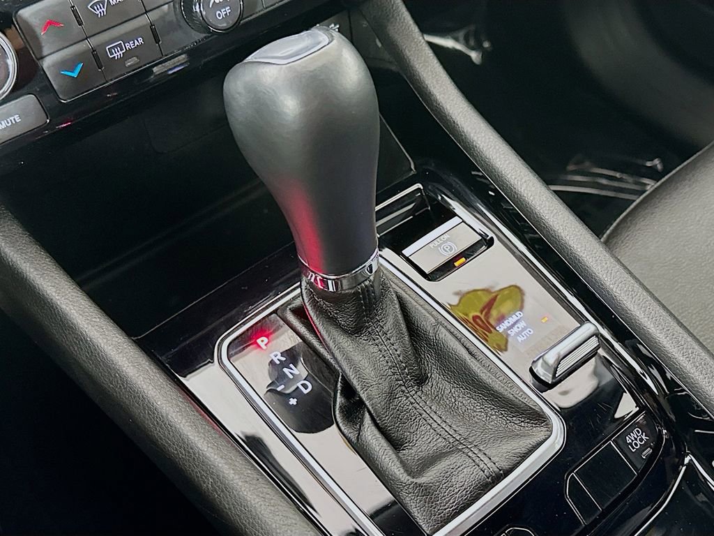 Certified 2023 Jeep Compass Limited image 26