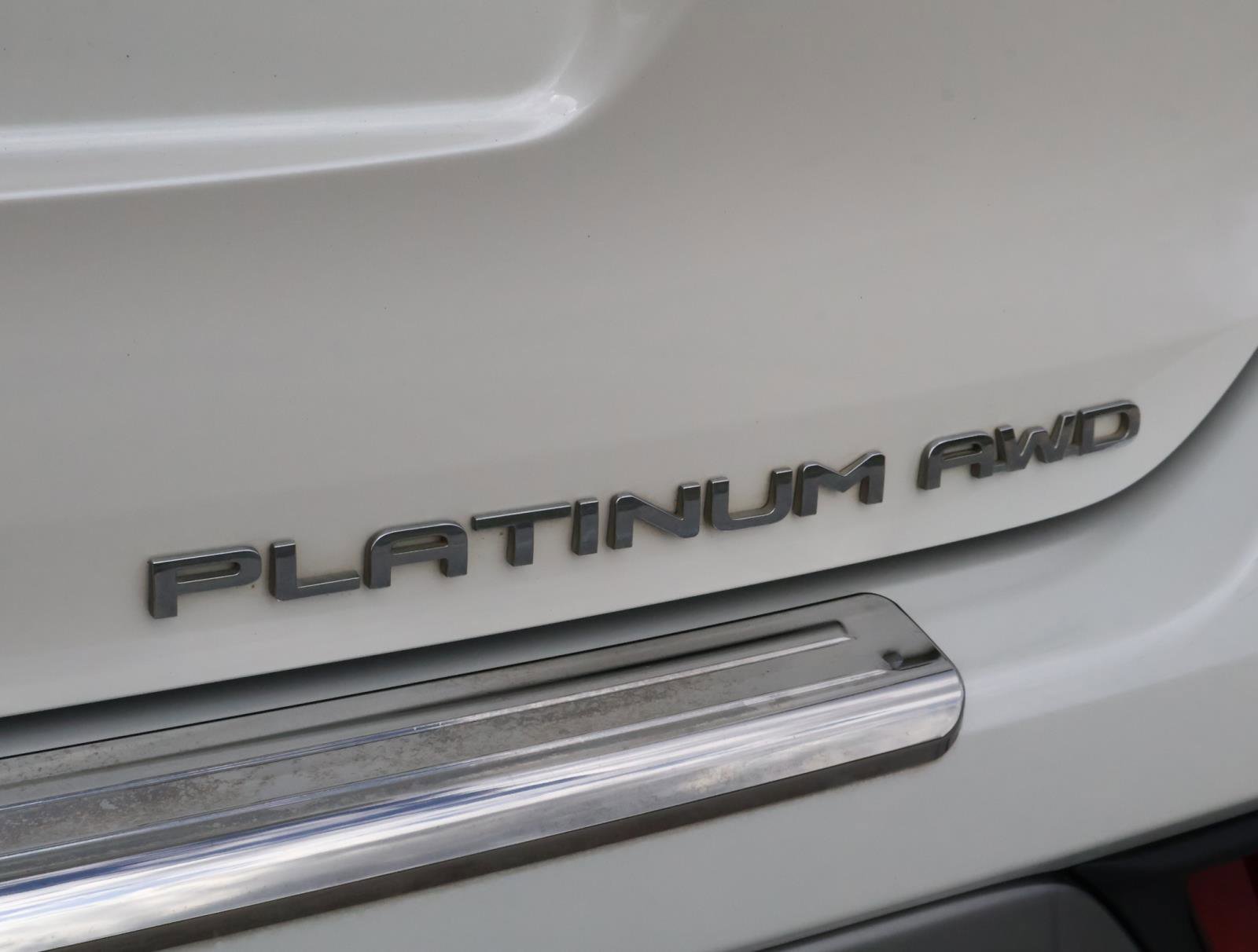 Used 2021 Toyota Highlander Platinum image 8