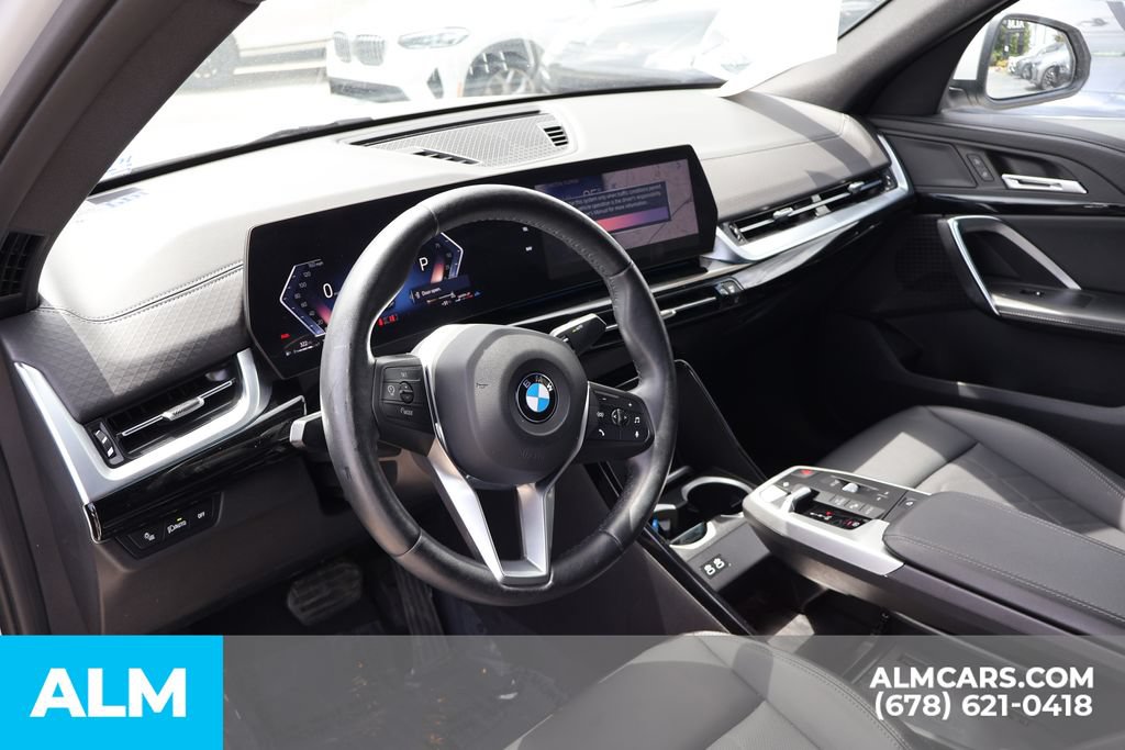 Used 2025 BMW X2 xDrive28i AWD/4WD image 9