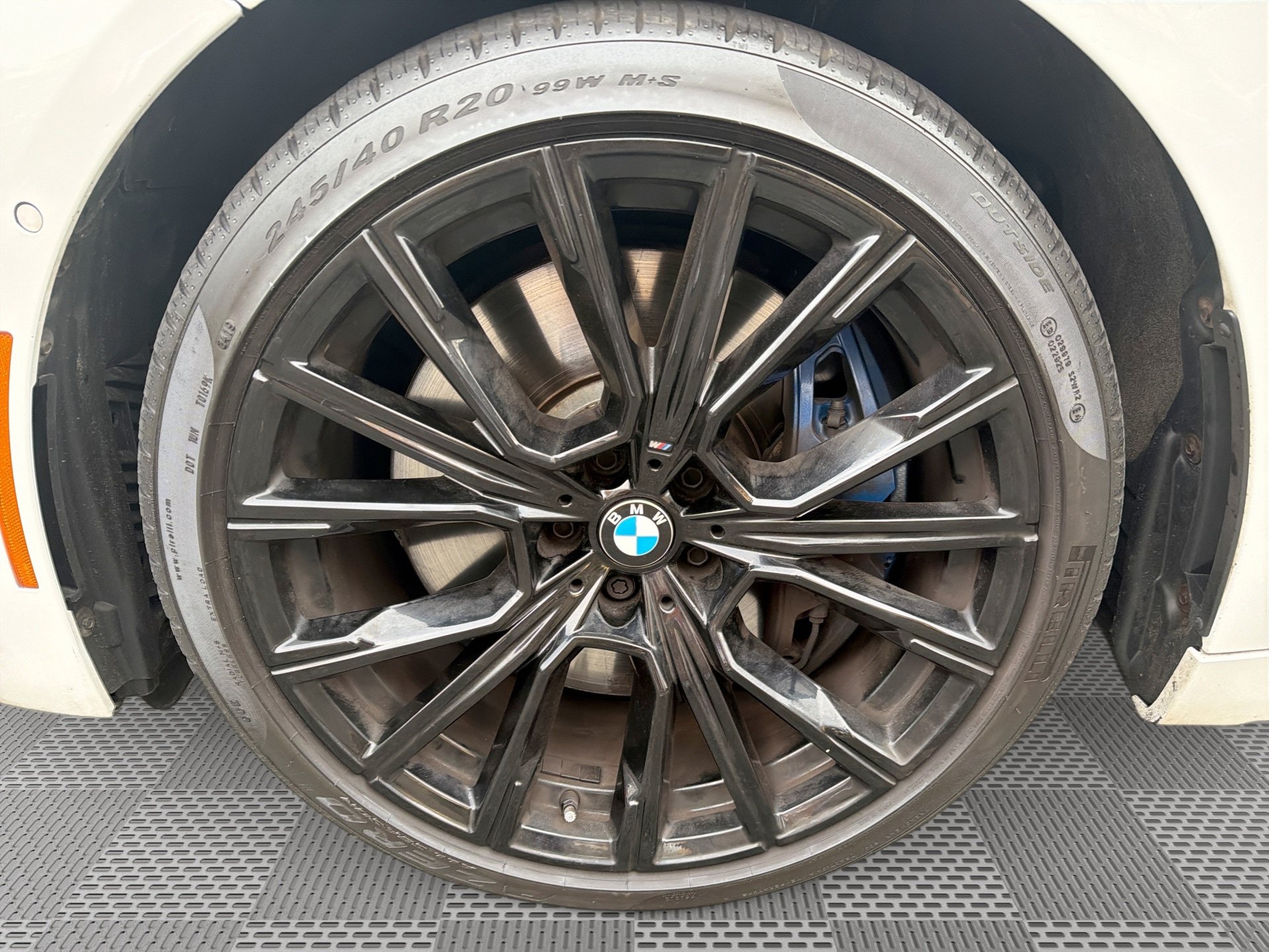 Used 2021 BMW 750i xDrive w/ Executive Package AWD/4WD image 19