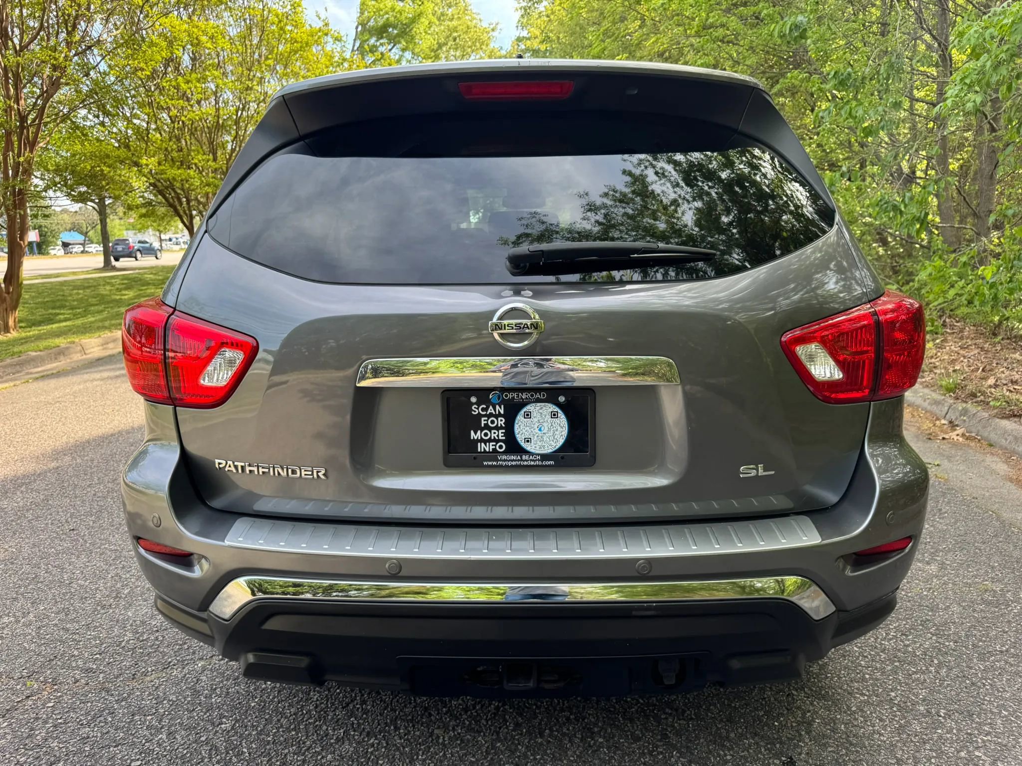 Used 2017 Nissan Pathfinder SL w/ SL Tech Package image 7