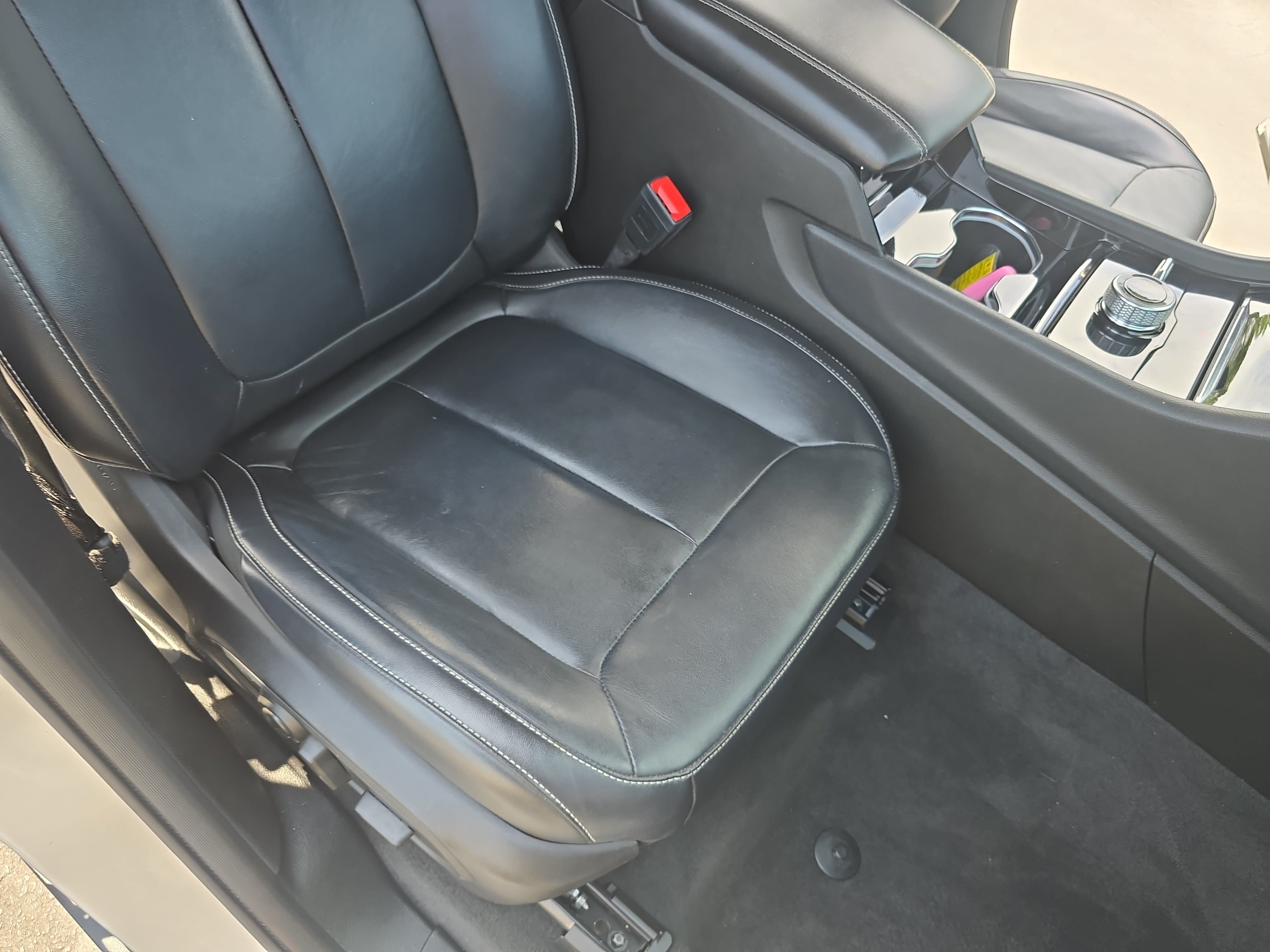 Used 2021 Jeep Grand Cherokee L Limited AWD/4WD image 10