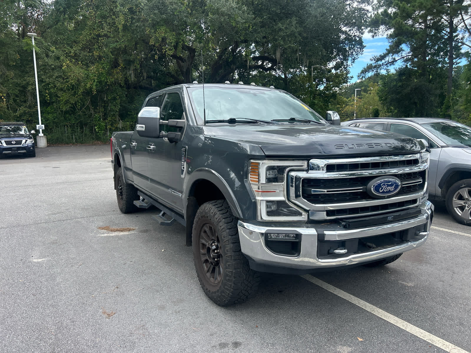 Used 2021 Ford F250 Lariat w/ Tremor Off-Road Package AWD/4WD image 6