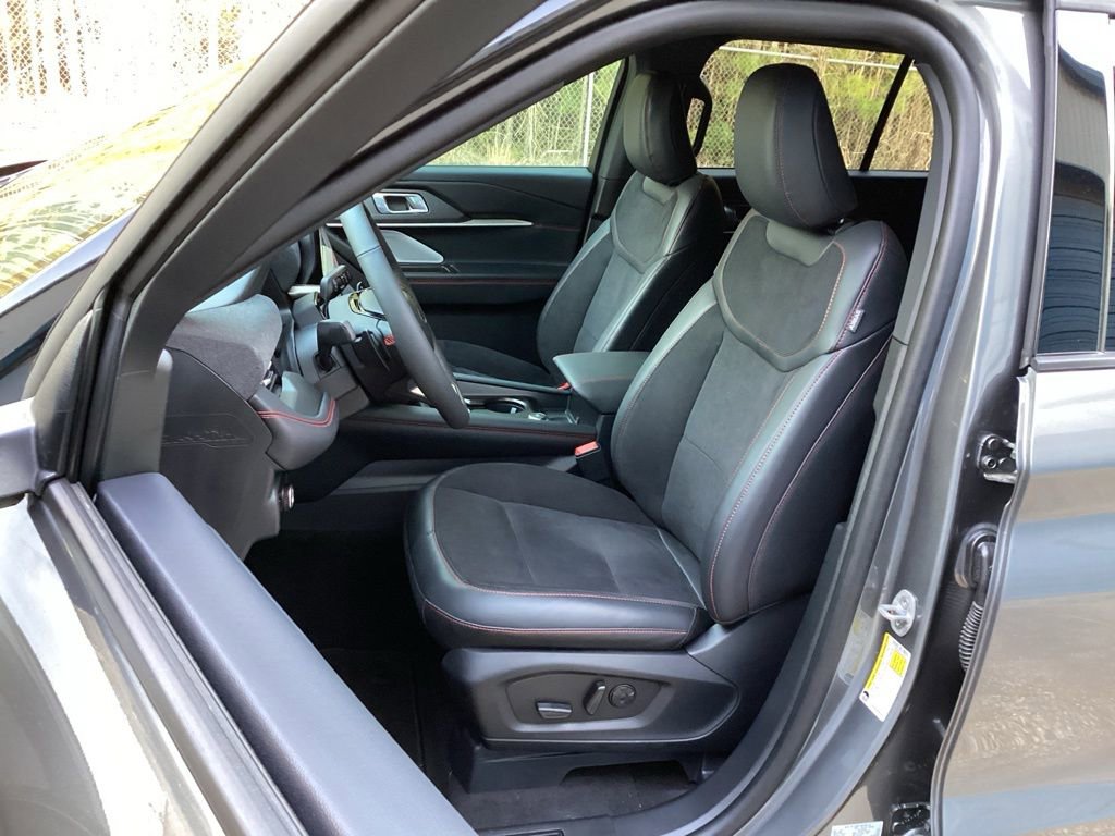 New 2026 Ford Explorer ST w/ Sun And Sound Package image 31