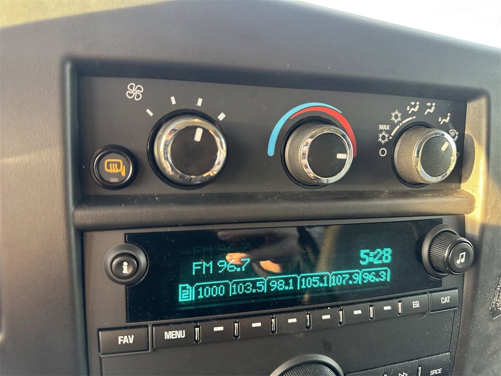 Used 2018 Chevrolet Express 3500 LT w/ LT Preferred Equipment Group image 18