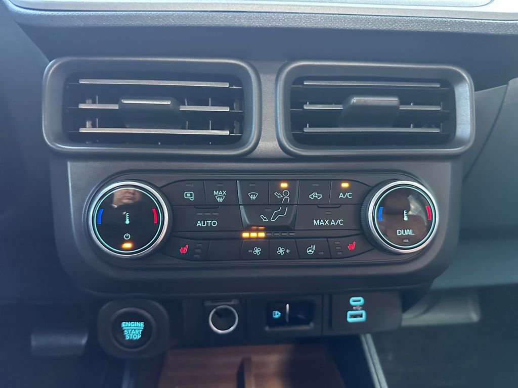 Used 2023 Ford Maverick Lariat w/ Lariat Luxury Package image 29