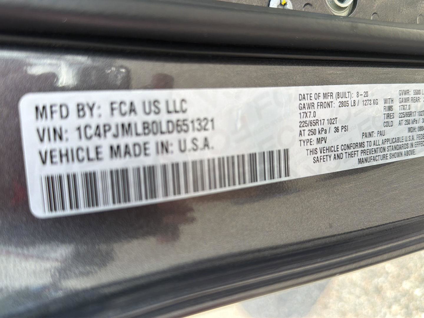 Used 2020 Jeep Cherokee Latitude Plus AWD/4WD image 39
