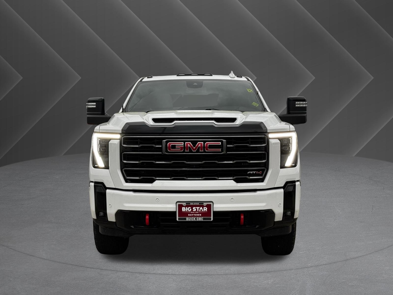 Used 2025 GMC Sierra 2500 AT4 image 3