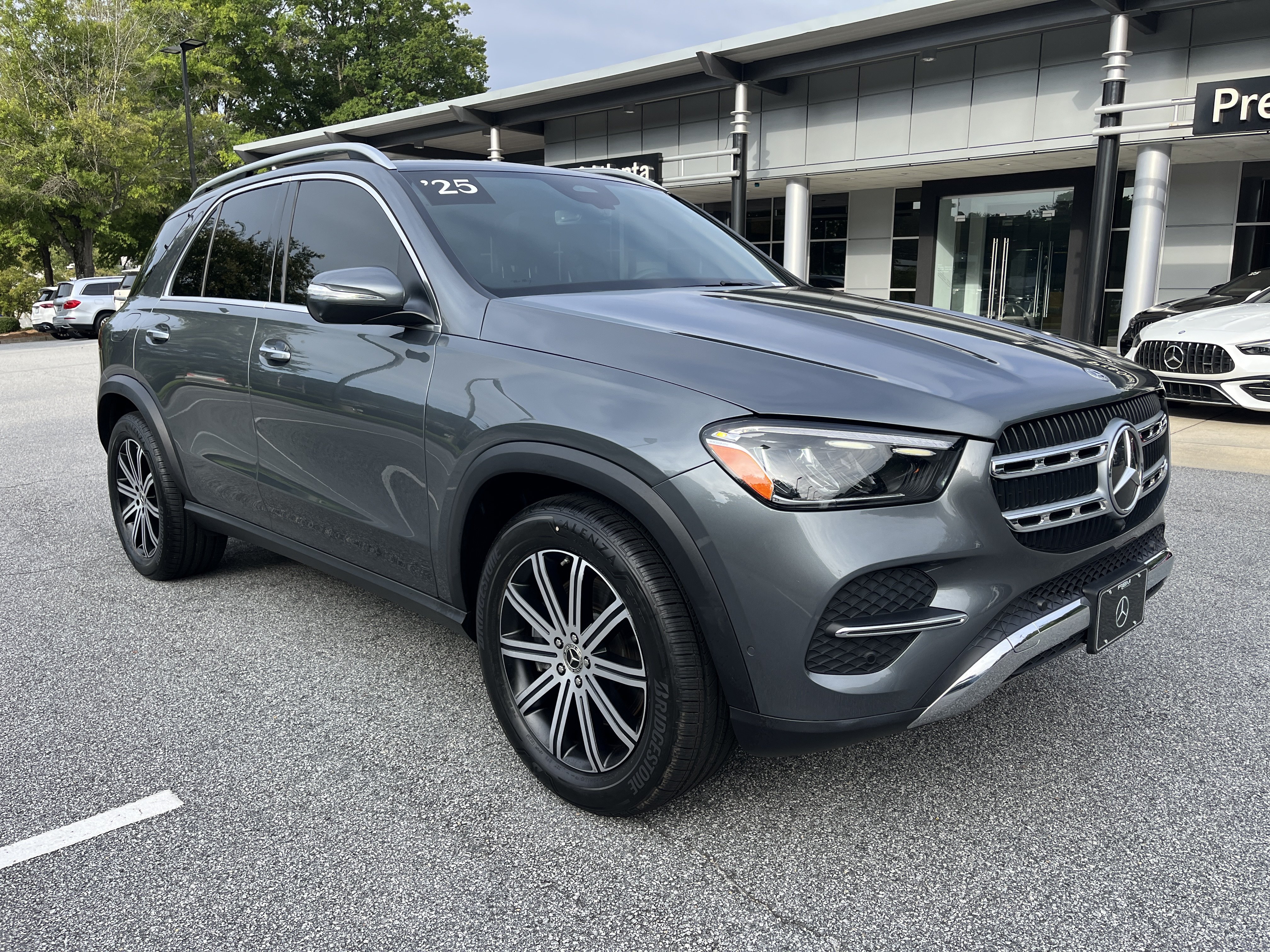 Certified 2025 Mercedes-Benz GLE 450e 4MATIC image 5