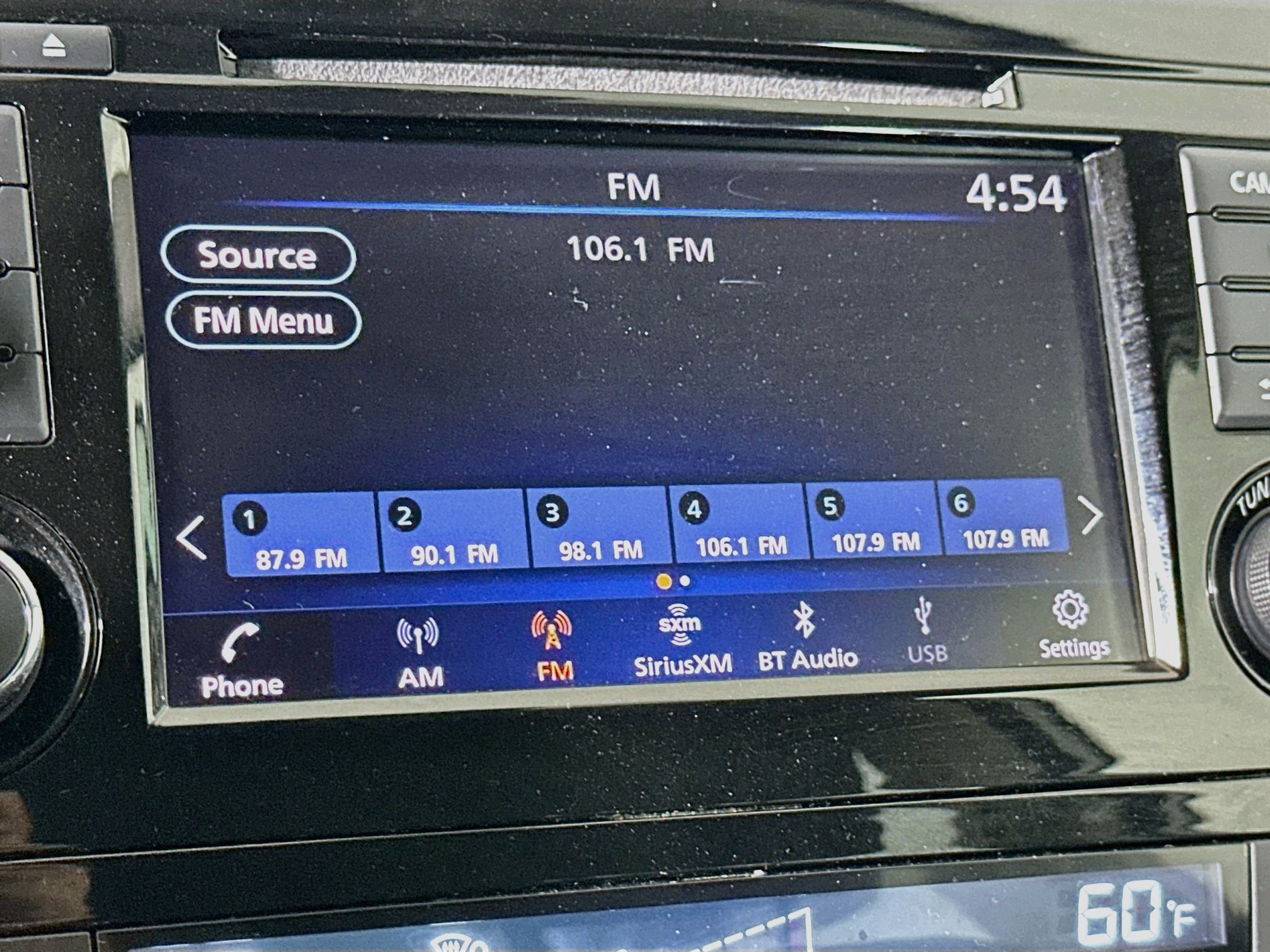 Used 2020 Nissan Rogue SV FWD image 21