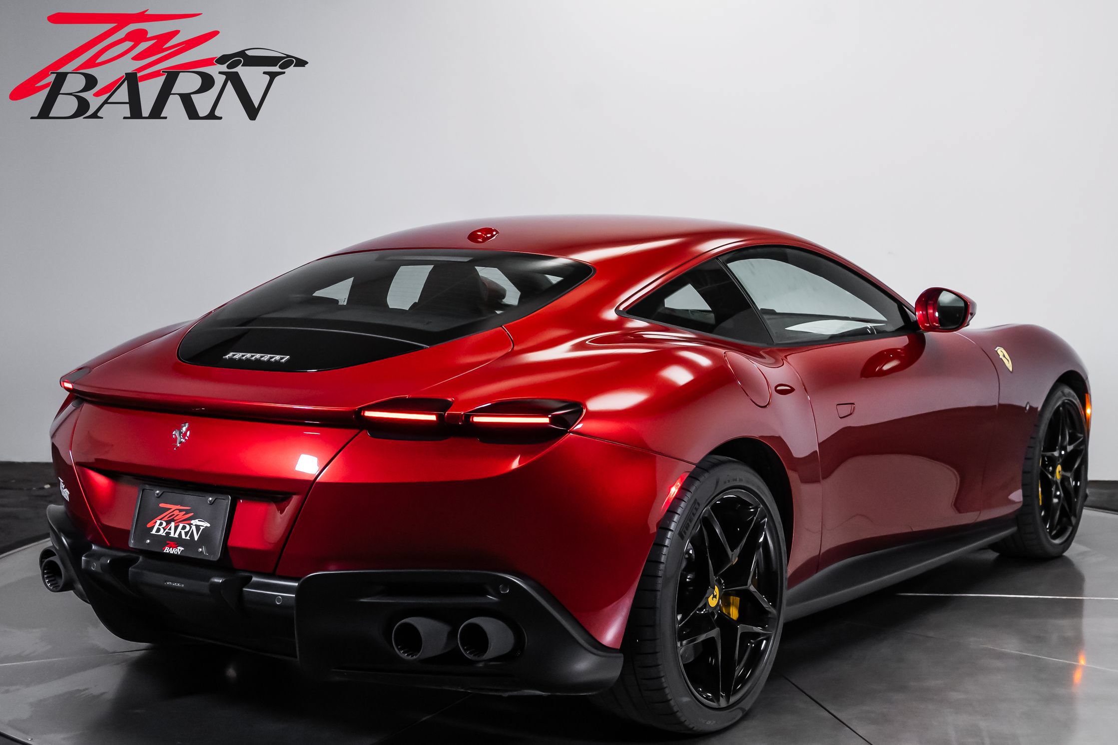 Used 2022 Ferrari Roma RWD image 5
