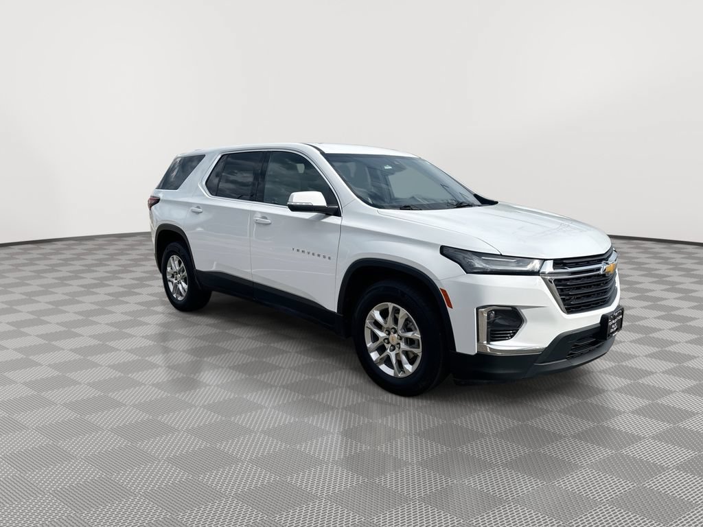Certified 2022 Chevrolet Traverse LS AWD/4WD image 2