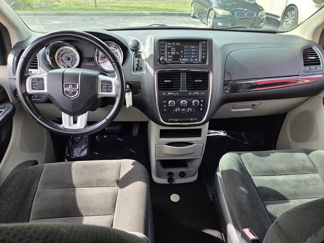 Used 2016 Dodge Grand Caravan SE w/ Quick Order Package 29E SE FWD image 13