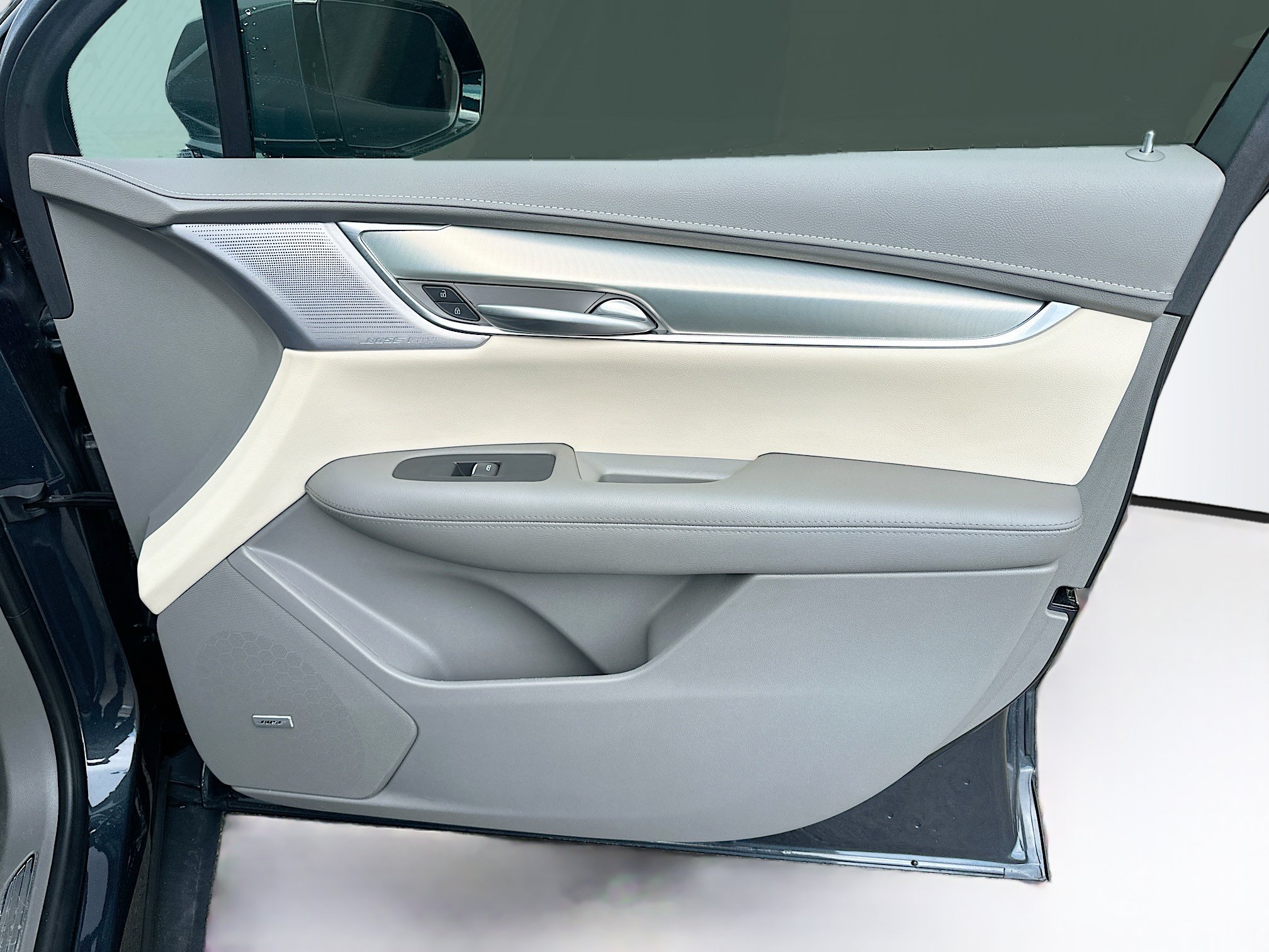 Used 2023 Cadillac XT5 Premium Luxury FWD image 33