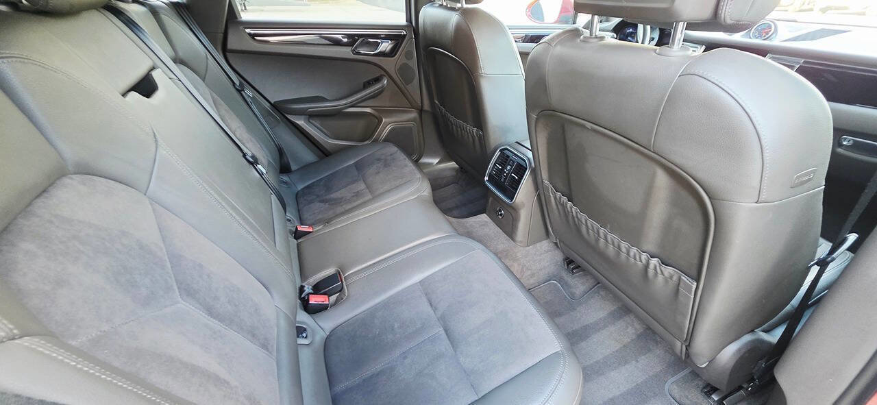 Used 2016 Porsche Macan S image 21