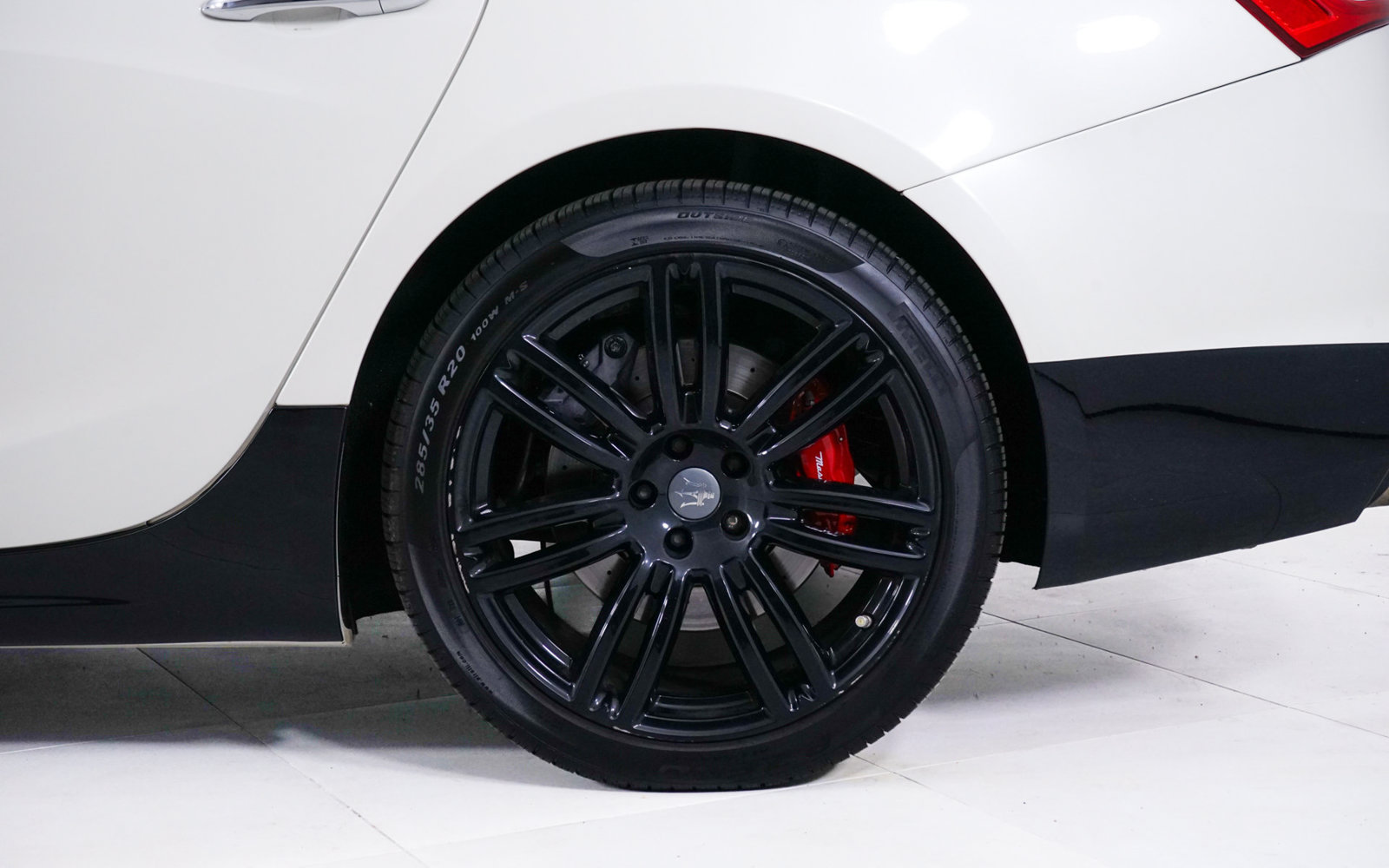 Used 2018 Maserati Ghibli S GranSport Q4 AWD/4WD image 12