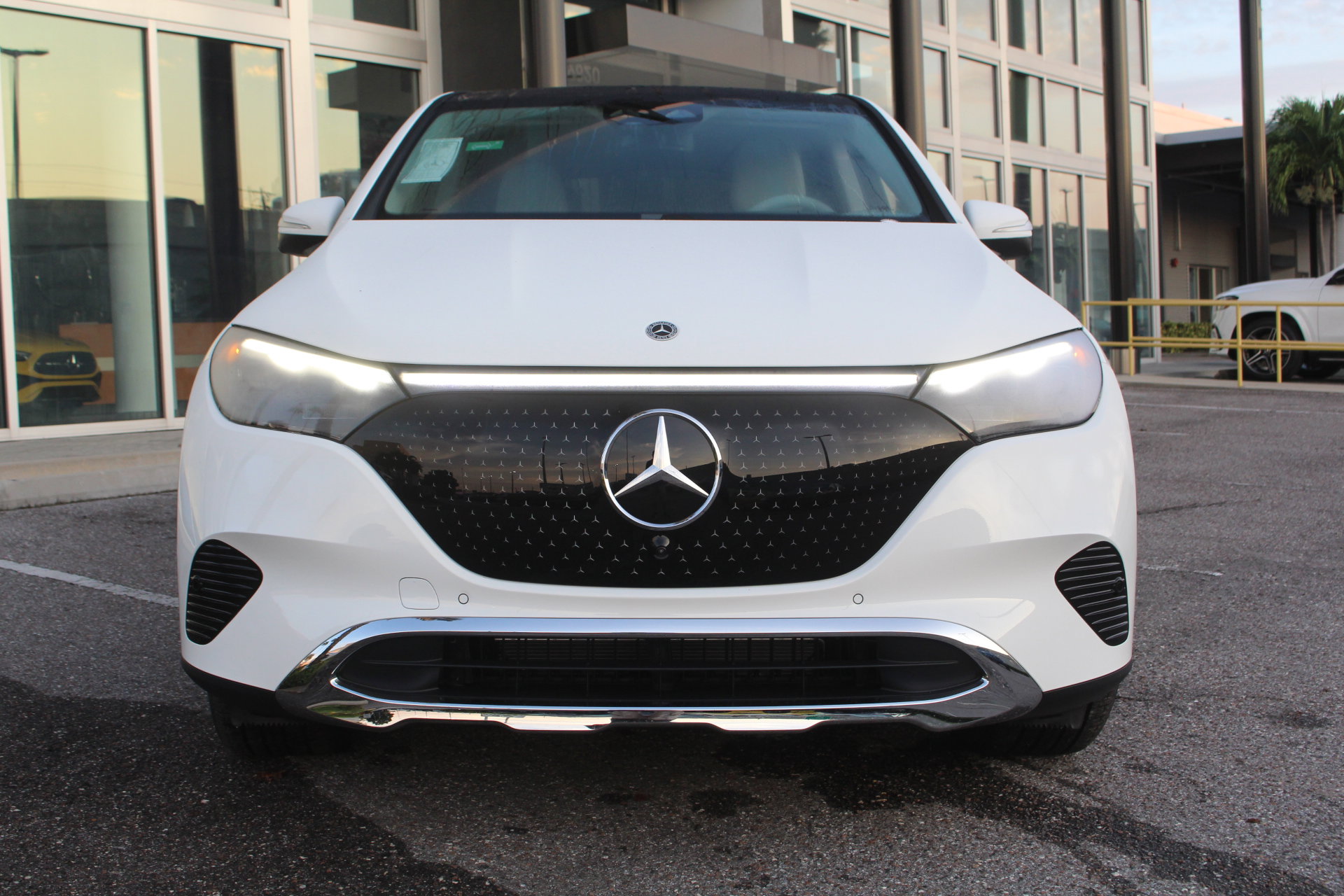 New 2026 Mercedes-Benz EQE 320 4MATIC SUV image 10