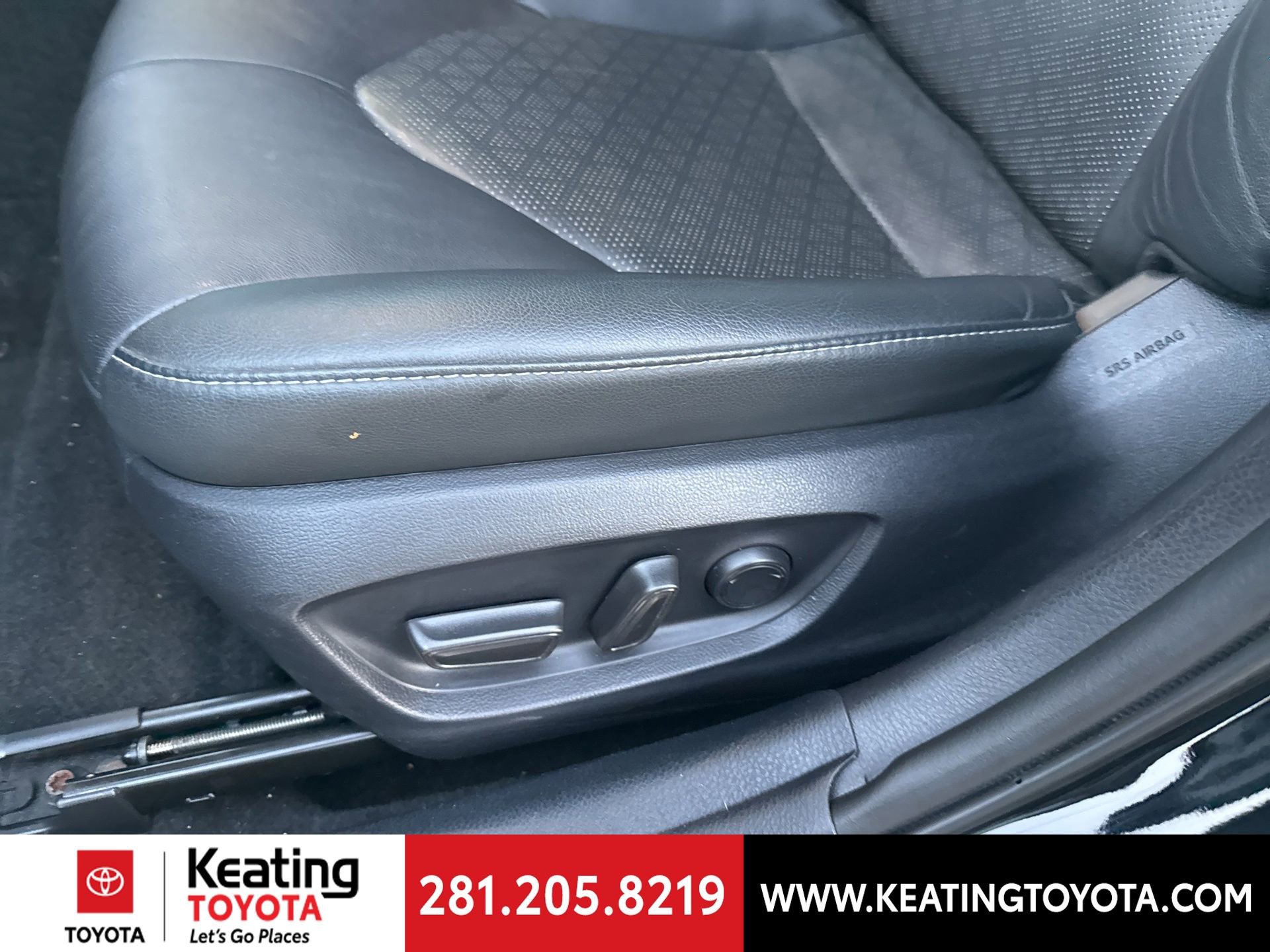 Used 2023 Toyota Camry XSE FWD image 13