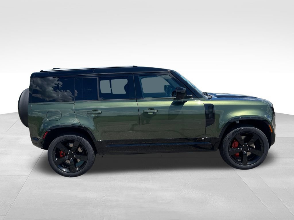 New 2026 Land Rover Defender 110 X AWD/4WD image 6